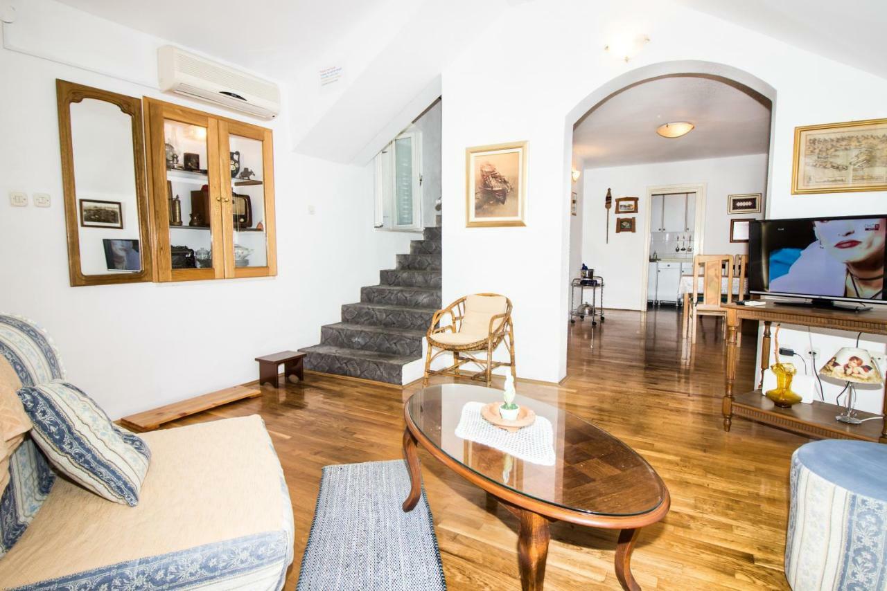 Apartments Kuca Mala Split Exterior foto