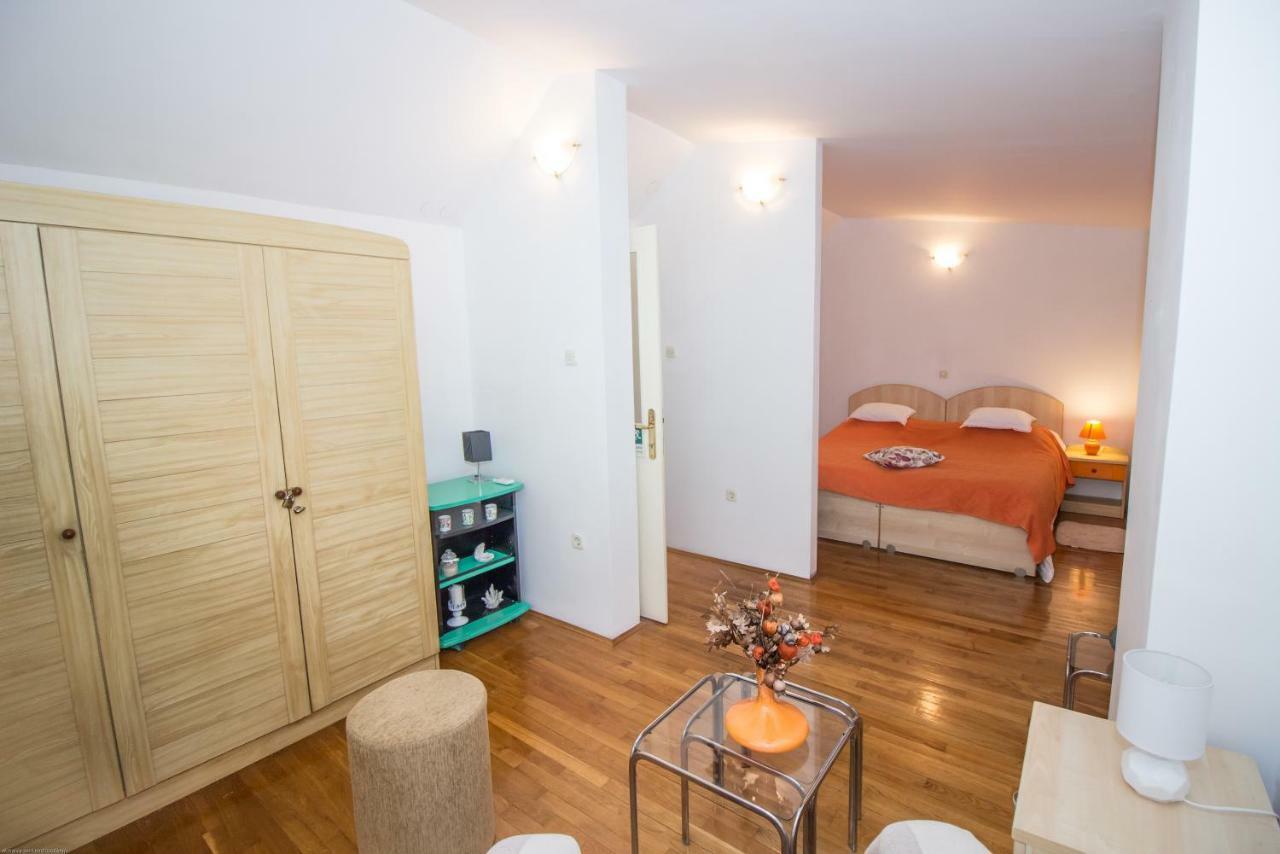 Apartments Kuca Mala Split Exterior foto